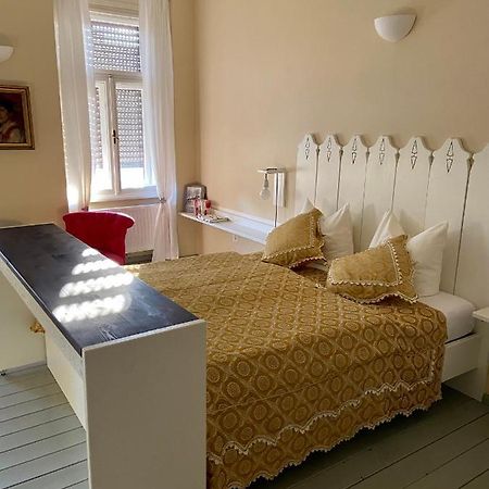 Altstadthaus Cityappartements Грац Екстериор снимка