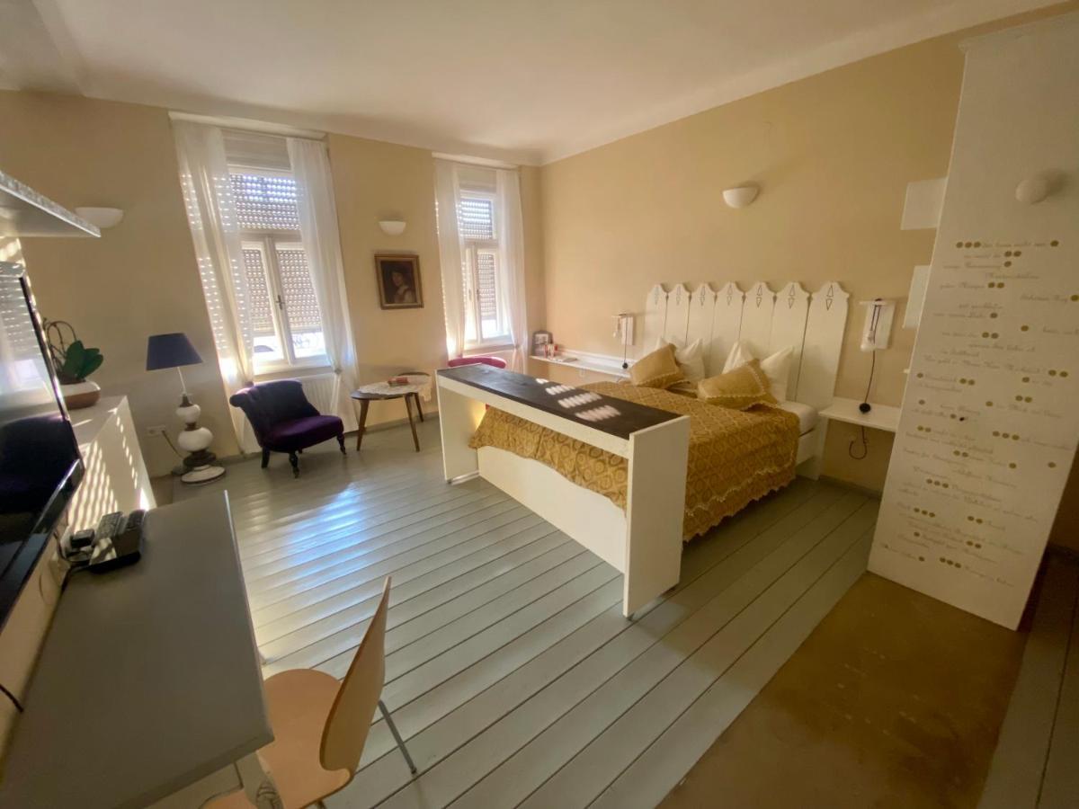 Altstadthaus Cityappartements Грац Екстериор снимка