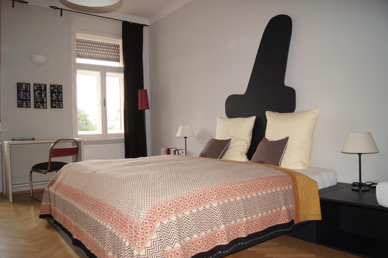 Altstadthaus Cityappartements Грац Екстериор снимка